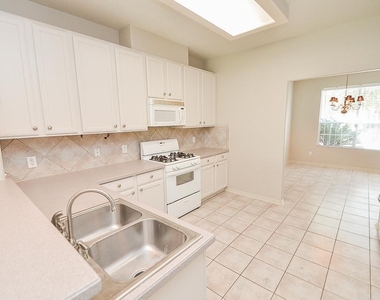 18334 Grove Brook Lane - Photo Thumbnail 3