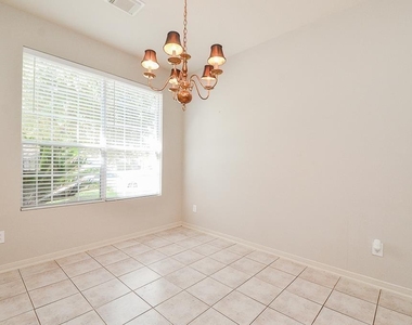 18334 Grove Brook Lane - Photo Thumbnail 9