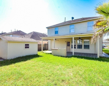 18334 Grove Brook Lane - Photo Thumbnail 10
