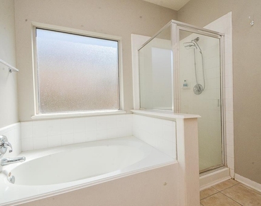 18334 Grove Brook Lane - Photo Thumbnail 11