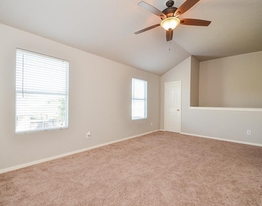 18334 Grove Brook Lane - Photo Thumbnail 14