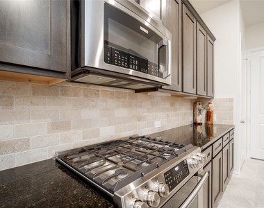 1634 Ryon Falls Drive - Photo Thumbnail 11