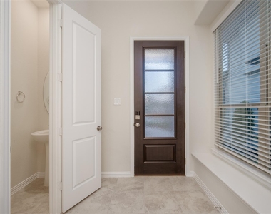 1634 Ryon Falls Drive - Photo Thumbnail 4