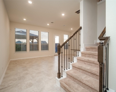 1634 Ryon Falls Drive - Photo Thumbnail 5
