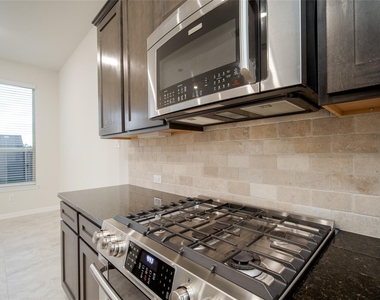 1634 Ryon Falls Drive - Photo Thumbnail 12