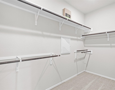 114 Mercury Sky Road - Photo Thumbnail 4