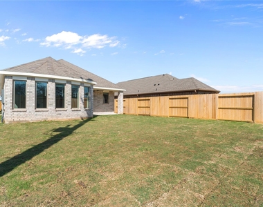 114 Mercury Sky Road - Photo Thumbnail 1