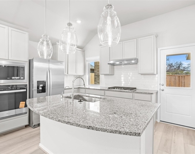114 Mercury Sky Road - Photo Thumbnail 11