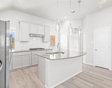 114 Mercury Sky Road - Photo Thumbnail 9