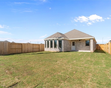 114 Mercury Sky Road - Photo Thumbnail 2
