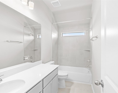 114 Mercury Sky Road - Photo Thumbnail 16