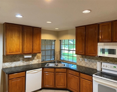 22503 Dabney Manor Lane - Photo Thumbnail 6
