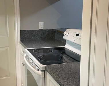 2614 N Red Cedar Circle - Photo Thumbnail 10