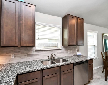 14506 Tundra Swan Drive - Photo Thumbnail 10