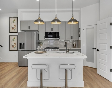 8412 Vera Lou Street - Photo Thumbnail 3