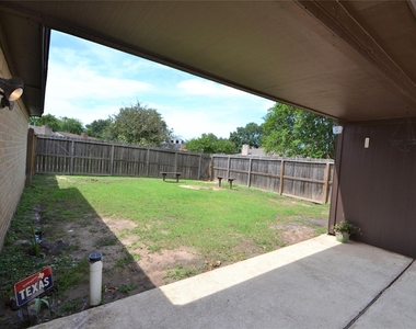 15927 Tumbling Rapids Drive - Photo Thumbnail 40