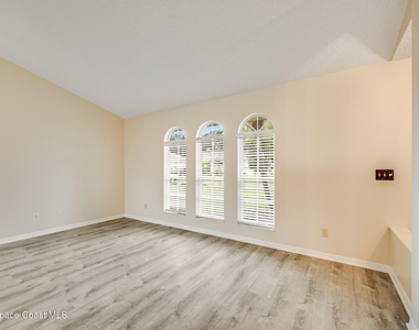 2540 Wild Wood Drive - Photo Thumbnail 5