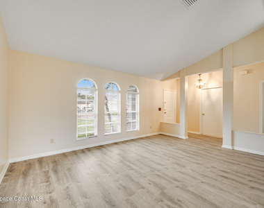 2540 Wild Wood Drive - Photo Thumbnail 8
