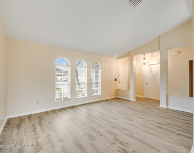 2540 Wild Wood Drive - Photo Thumbnail 6