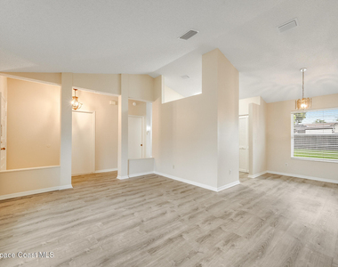 2540 Wild Wood Drive - Photo Thumbnail 7
