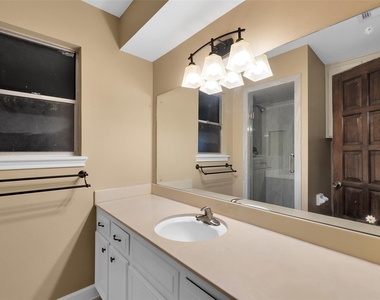 3810 Glenheather Drive - Photo Thumbnail 31