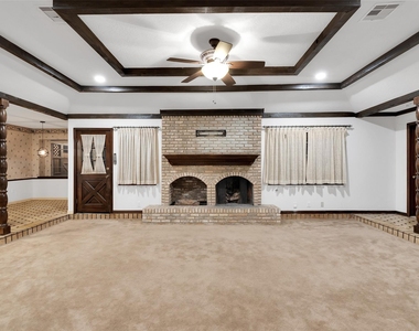 3810 Glenheather Drive - Photo Thumbnail 9