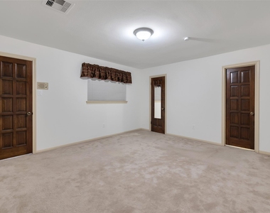 3810 Glenheather Drive - Photo Thumbnail 30