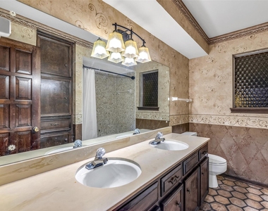 3810 Glenheather Drive - Photo Thumbnail 21