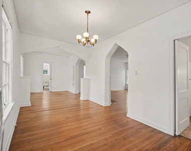 4408 Yoakum Boulevard - Photo Thumbnail 15