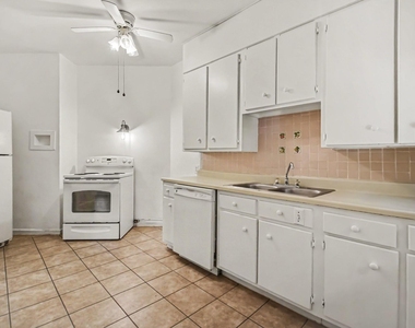 4408 Yoakum Boulevard - Photo Thumbnail 16
