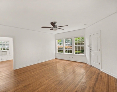4408 Yoakum Boulevard - Photo Thumbnail 7