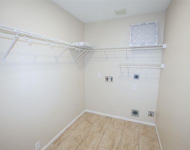 3203 Becker Glen Street - Photo Thumbnail 22