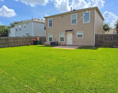 3203 Becker Glen Street - Photo Thumbnail 23