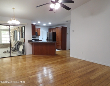 1291 Ein Court Nw - Photo Thumbnail 11