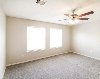3705 Burwood Court - Photo Thumbnail 7