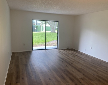 2217 Flower Tree Circle - Photo Thumbnail 2
