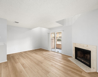 1515 Sandy Springs Road - Photo Thumbnail 6