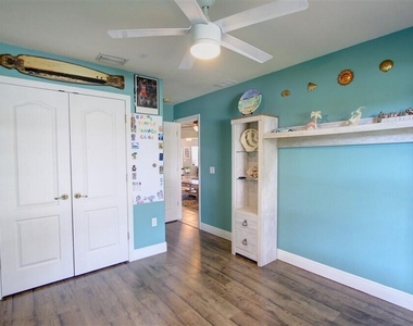 125 Palm Circle - Photo Thumbnail 7