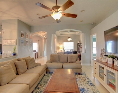 125 Palm Circle - Photo Thumbnail 18
