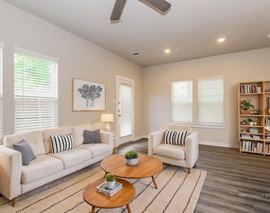 18326 W Centro Circle - Photo Thumbnail 3
