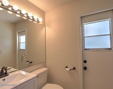 1899 Crane Creek Boulevard - Photo Thumbnail 23