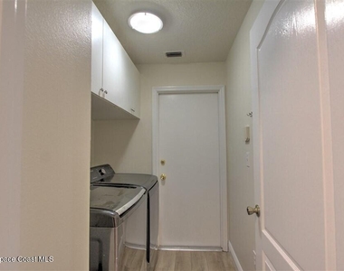 1899 Crane Creek Boulevard - Photo Thumbnail 24