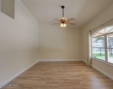 1899 Crane Creek Boulevard - Photo Thumbnail 13