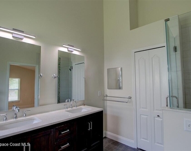 1899 Crane Creek Boulevard - Photo Thumbnail 11