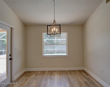 1899 Crane Creek Boulevard - Photo Thumbnail 18