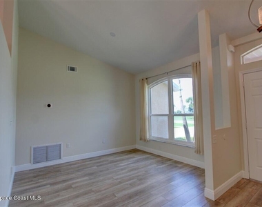 1899 Crane Creek Boulevard - Photo Thumbnail 3