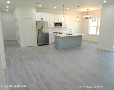 791 Reading Street Se - Photo Thumbnail 13