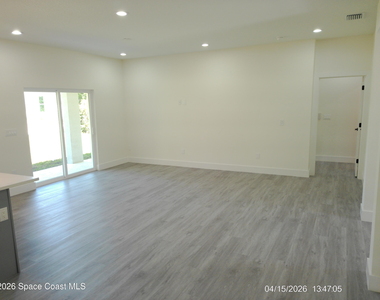 791 Reading Street Se - Photo Thumbnail 16