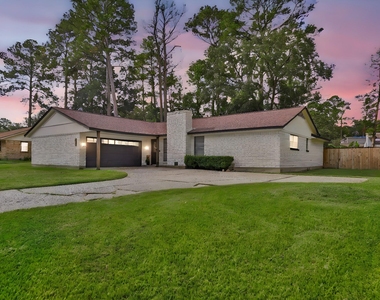 212 Normal Park Drive - Photo Thumbnail 5