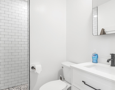 401 Sunrise Drive - Photo Thumbnail 14